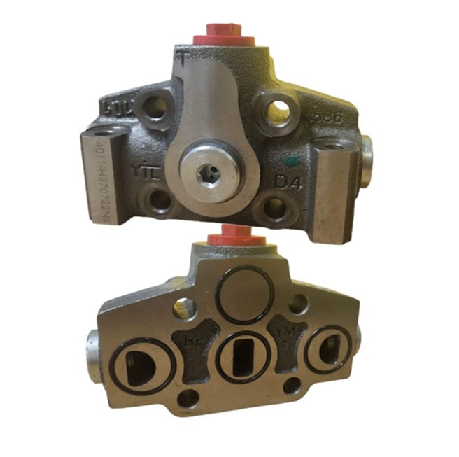 HC-D4-O.jpg HC-D4 Upper Outlet Section 1/2" Single Return