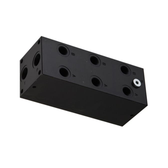 NG10 3-Station Parallel Manifold, A-B on Side G08, P-T on both Ends G12